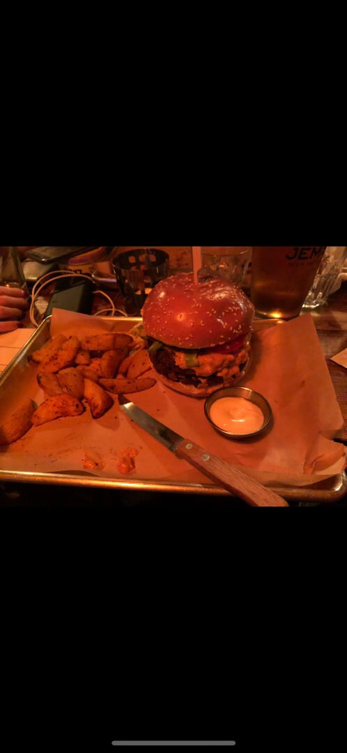 photo of Shuffle Bar Cheeseburger shared by @jonny2690 on  08 Sep 2019 - review