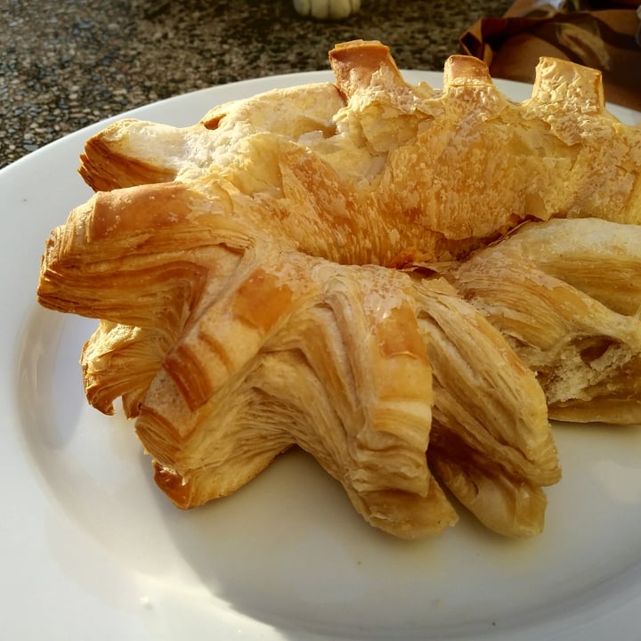 photo of Panaderia Sweet Cremona shared by @brendaflowers on  17 Aug 2020 - review
