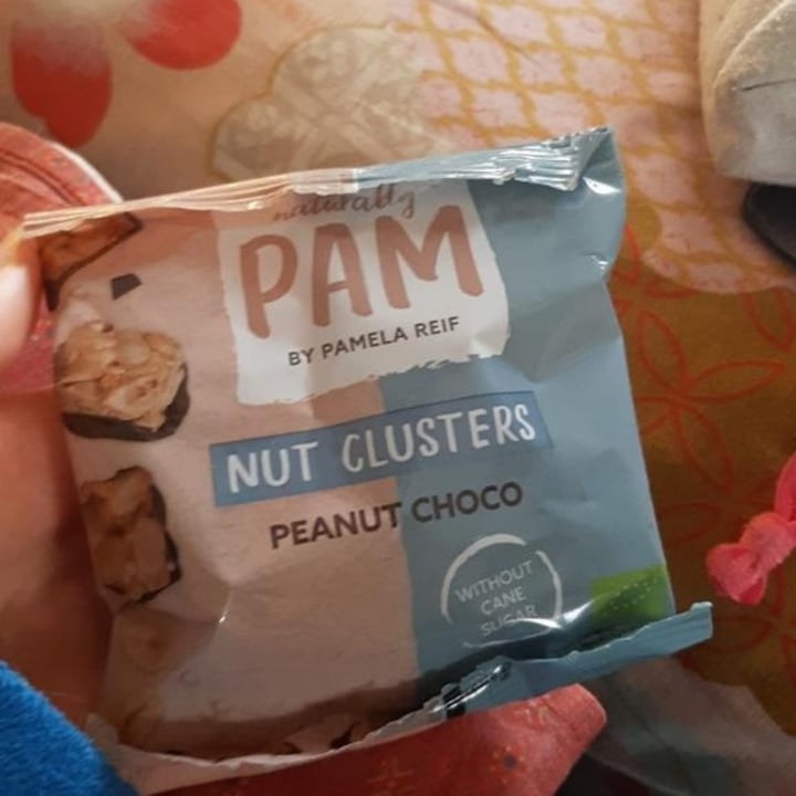 photo of Naturally Pam Nut Clusters Peanut Choco shared by @chiaraedo16 on  31 Mar 2022 - review