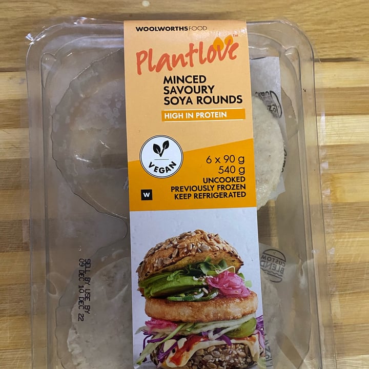 photo of Woolworths Minced Savoury Soya Rounds shared by @feelin-vegan on  28 Nov 2022 - review