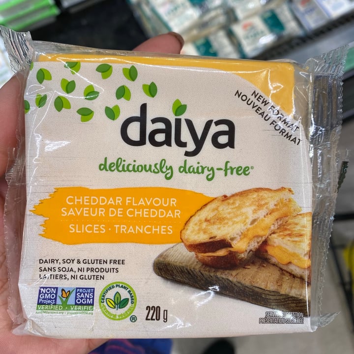 review photo of Daiya American Style Slices shared by @ellabella14 on 13 Jun 2021 - review