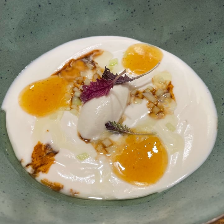 review photo of Restaurante Xavier Pellicer Ajoblanco con sorbete de almendra shared by @yoyovegan on 25 Jul 2022 - review