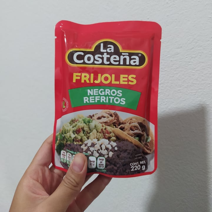photo of La Costeña Frijoles negros refritos shared by @danielahidalgo on  03 Oct 2020 - review