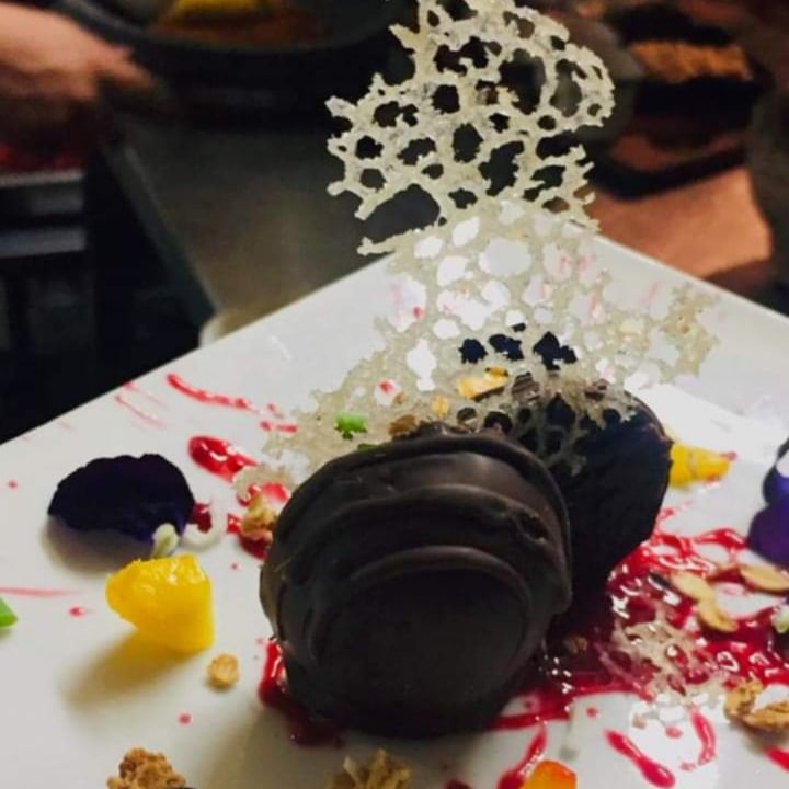 photo of Green Point Restaurants Trufas de chocolate shared by @danielaorihuelab on  19 May 2020 - review