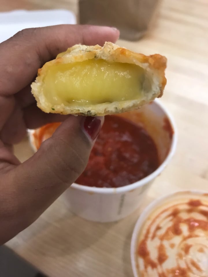 review photo of Hang Space Cheez Sticks shared by @sapphicmedusa on 16 Nov 2019 - review