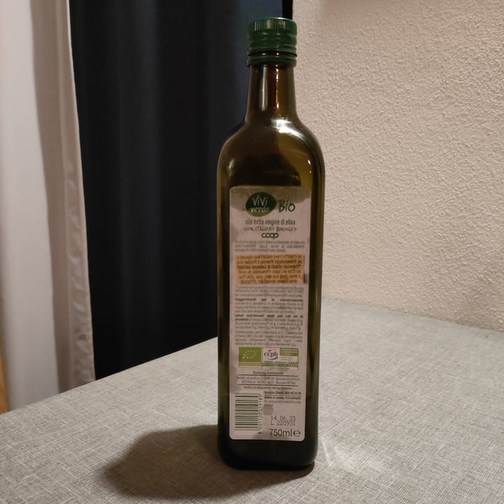 photo of Vivi Verde Coop Olio Extravergine di oliva biologico shared by @lauralettini on  09 Dec 2022 - review