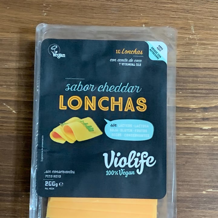 photo of Violife Lonchas sabor Cheddar shared by @titoleas on  30 Sep 2020 - review