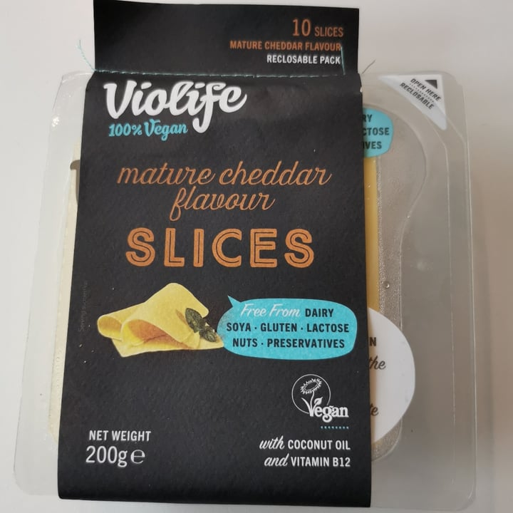 photo of Violife Mature Cheddar Slices shared by @thegluttonoussloth on  04 Oct 2021 - review