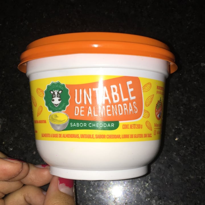 review photo of Felices Las Vacas Untable de Almendras Sabor Cheddar shared by @malucasali on 26 Oct 2020 - review