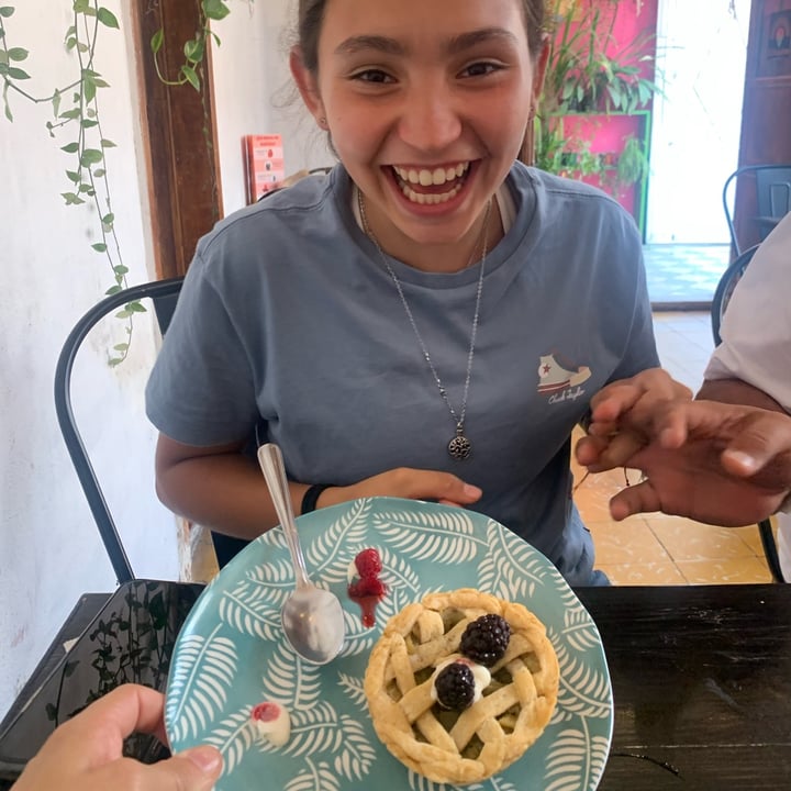photo of La Cochera Vegana Taquería tarta de manzana shared by @apaulapimentel on  12 Jul 2022 - review