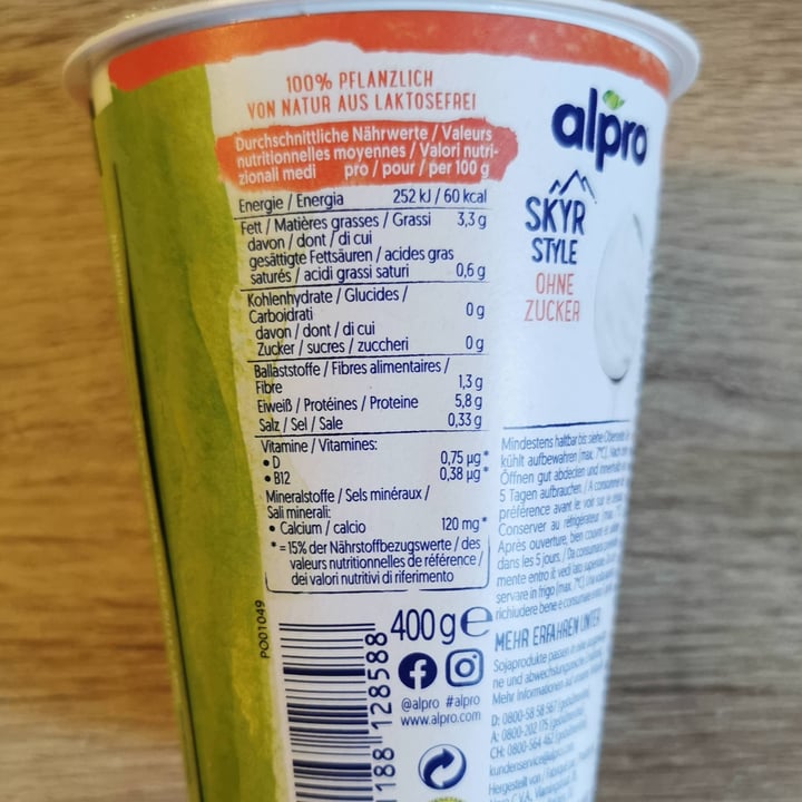 photo of Alpro Skyr Style Ohne Zucker shared by @martalamatta on  31 Mar 2022 - review