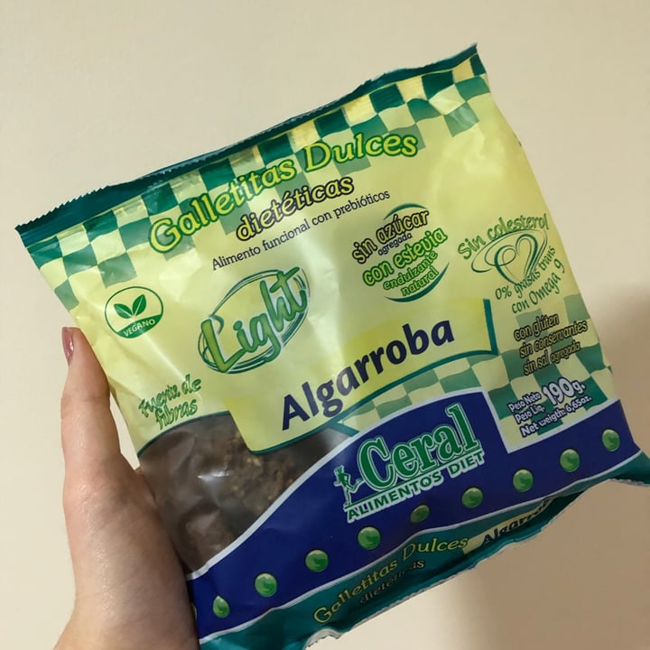 photo of Ceral Alimentos Diet Galletitas Dulces Dietéticas Con Probióticos sabor Algarroba shared by @aylugiussi on  15 Sep 2020 - review