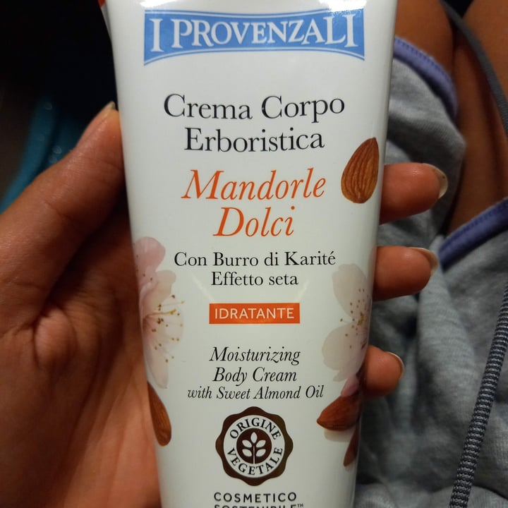 review photo of I Provenzali Crema corpo mandorle dolci shared by @beatricemv on 05 Sep 2022 - review