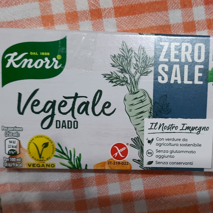 photo of Knorr vegetale dado senza sale shared by @anemos on  07 Nov 2022 - review