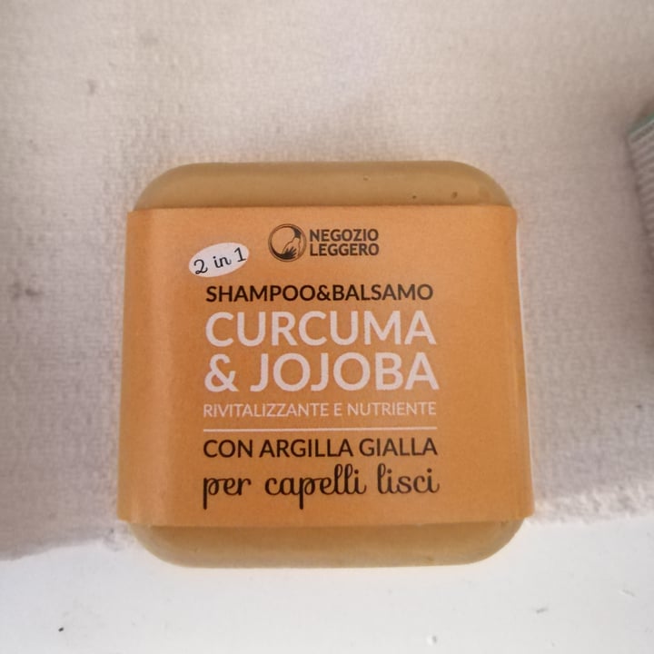 photo of Negozio Leggero Shampoo Solido Curcuma e Jojoba shared by @martyb on  08 Jul 2021 - review