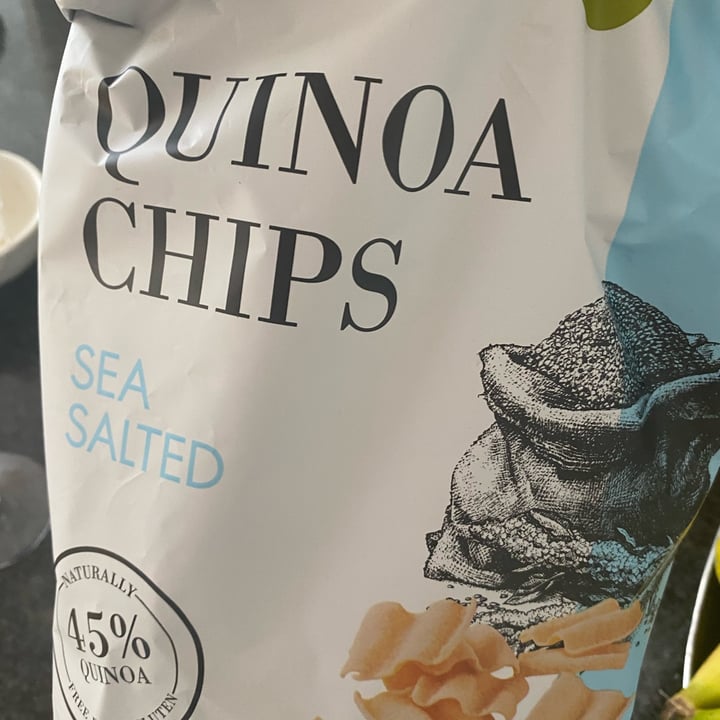 photo of Woolworths Food Quinoa Chips Sea Salt shared by @bianca1701 on  18 Dec 2021 - review