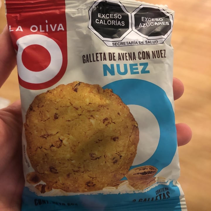 photo of La Oliva Galleta De Avena Con Nuez shared by @floorbrobles on  02 Aug 2021 - review