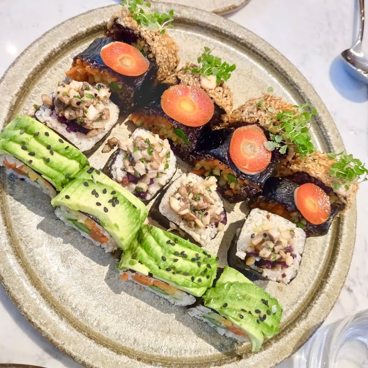 photo of Holy Carrot Maki Set shared by @immira on  18 Oct 2021 - review