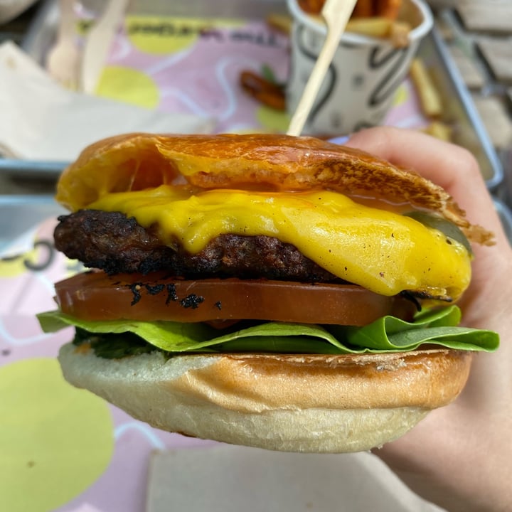 review photo of The Vurger Co New York Melt shared by @mla on 18 May 2022 - review