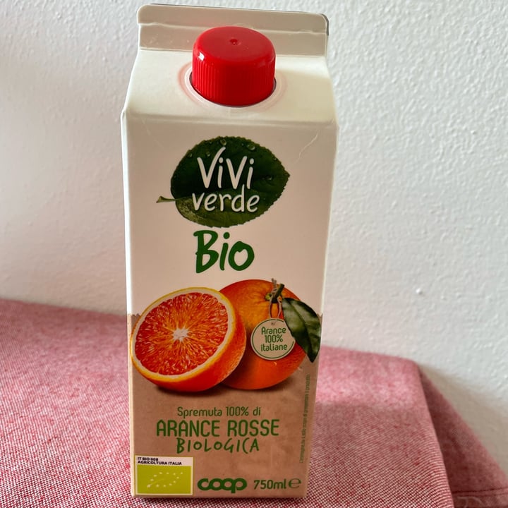 review photo of Vivi Verde Coop Spremuta 100% arance rosse shared by @giuliacar7 on 16 May 2022 - review