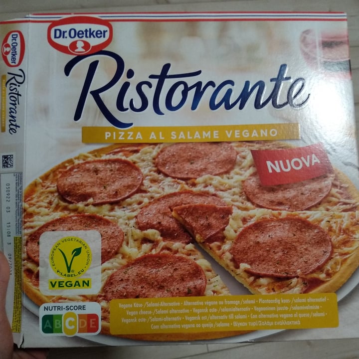 photo of Dr. Oetker Ristorante Pizza Al Salame Vegano shared by @farewell2flesh on  19 Dec 2022 - review