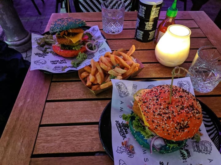 photo of Vegan Junk Food Bar Mc Chik'n shared by @mimivi on  17 Aug 2019 - review
