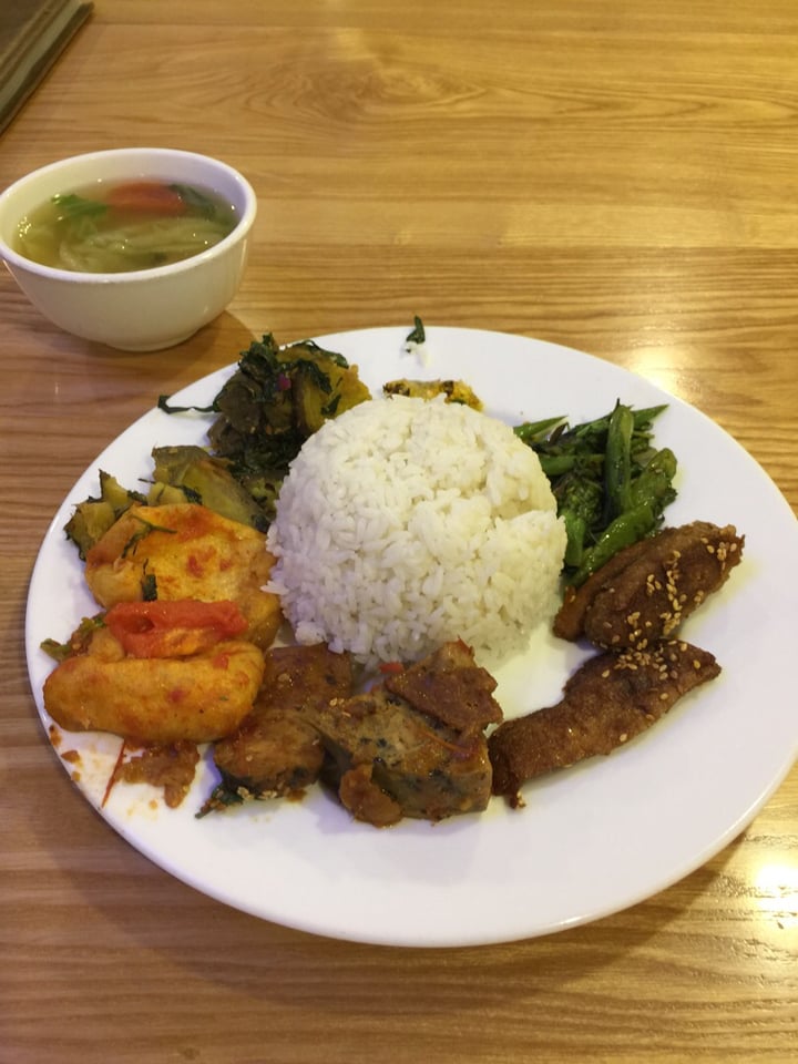 review photo of Loving Hut Office Rice shared by @movinganimals on 05 Feb 2020 - review