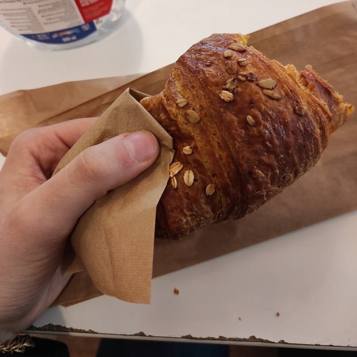 photo of Bríccocafè Croissant shared by @martyromy on  01 Apr 2022 - review