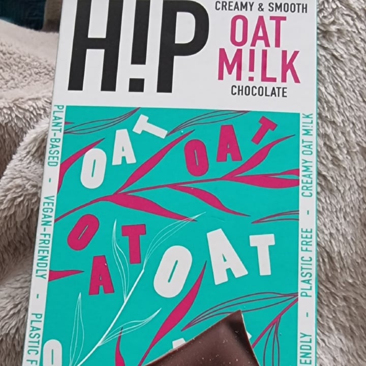 review photo of HIP (H!P) Creamy Original Oat M!lk Chocolate Bar shared by @jackthecat on 11 Mar 2022 - review