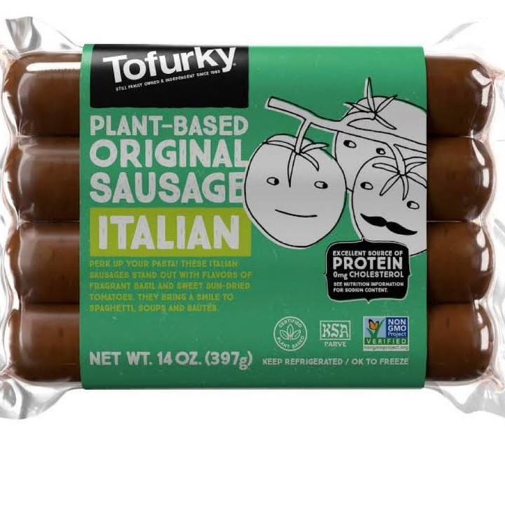 photo of Tofurky Plant-based Sausages Italian shared by @shapeshiftingvegan on  22 Sep 2022 - review