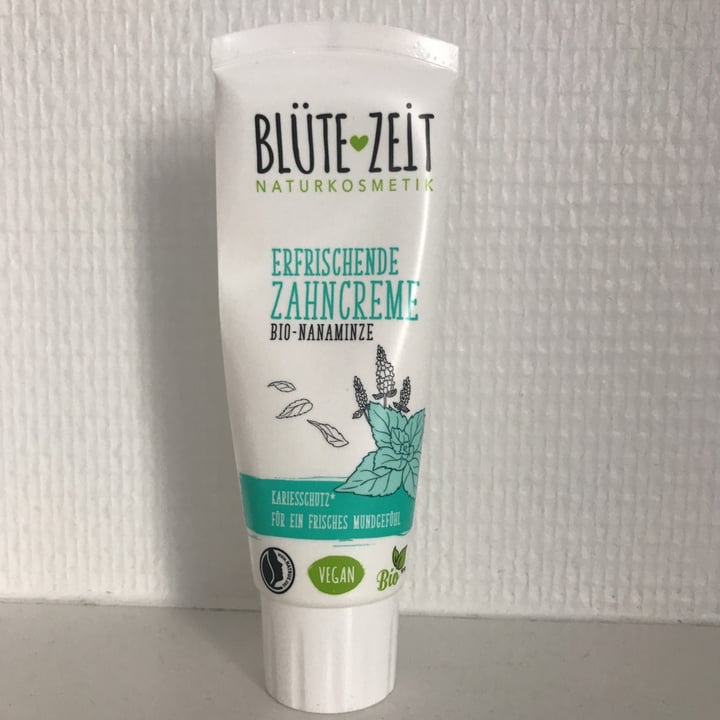 review photo of Blüte Zeit Erfrischende Zahncreme shared by @franzilieb on 04 May 2020 - review