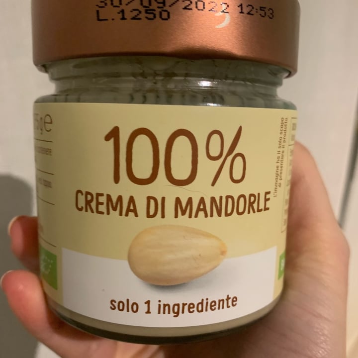 photo of Euro food Crema di mandorle shared by @akelidevi on  23 Mar 2022 - review