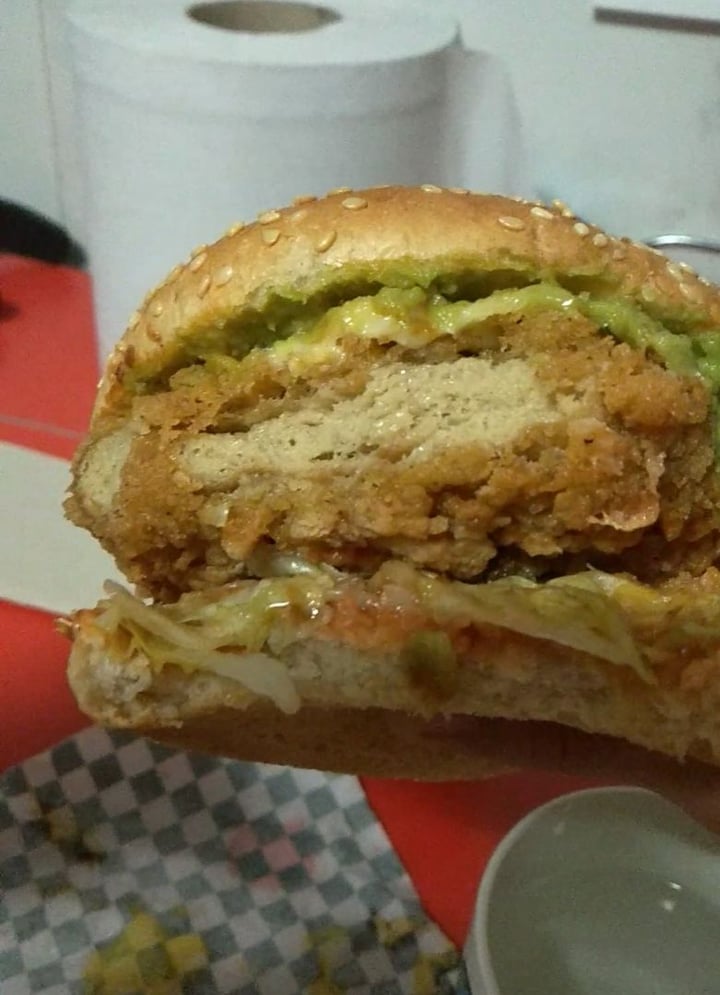photo of THUNDER VEGAN FOOD Vegan Fried Chik'n shared by @robertosauvage on  20 Jan 2020 - review