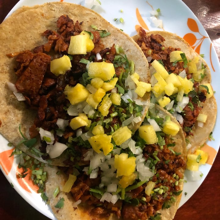 photo of GOLD TACO Tacos al pastor shared by @luzhvr on  05 Jul 2021 - review