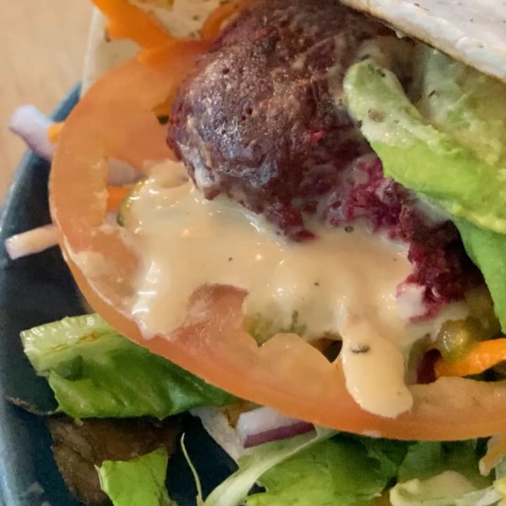 photo of Lexi's Healthy Eatery Beet Smashed Falafel shared by @theflexivegan on  04 Jun 2022 - review