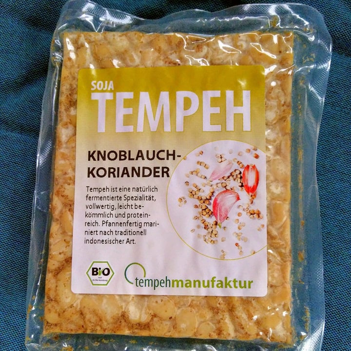 photo of Tempehmanufaktur Soja Tempeh Knoblauch-Koriander shared by @astral77 on  20 Feb 2021 - review