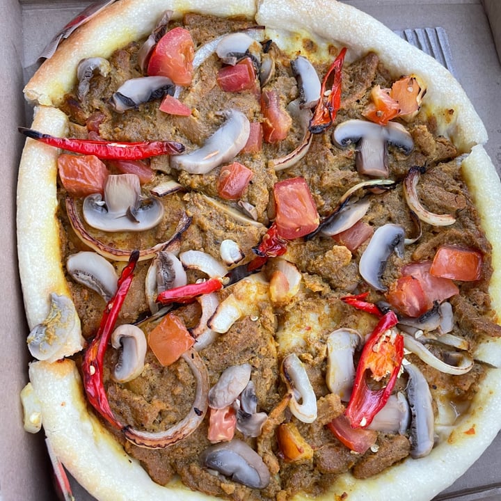 photo of Canadian Pizza Rendang shared by @opheeeliaaa on  19 Nov 2021 - review