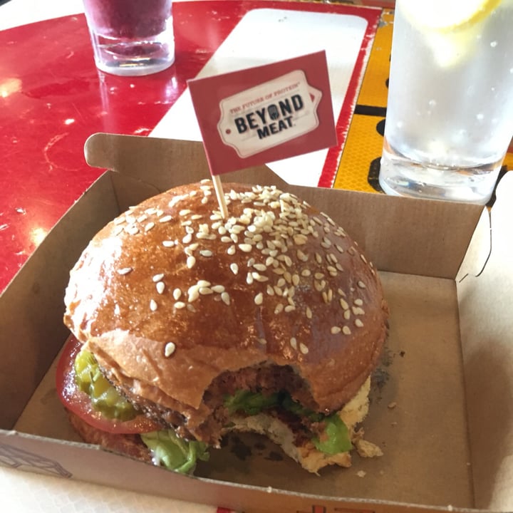 photo of WOLF Burgers Future burger shared by @veryveggies on  08 Apr 2019 - review