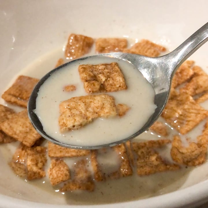 photo of General Mills 	Cinnamon Toast Crunch shared by @m1tch9i on  05 May 2022 - review