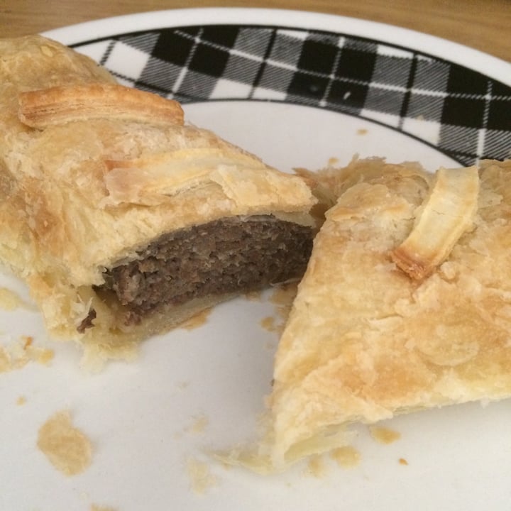 photo of Peregrine Farm Stall Sausage Roll shared by @sylvacharm on  30 Mar 2021 - review