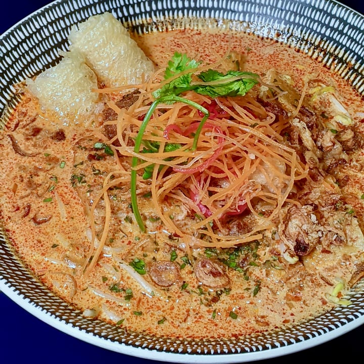 photo of Green Common Singapore Omni Seafood Laksa shared by @xinru-t on  31 May 2022 - review