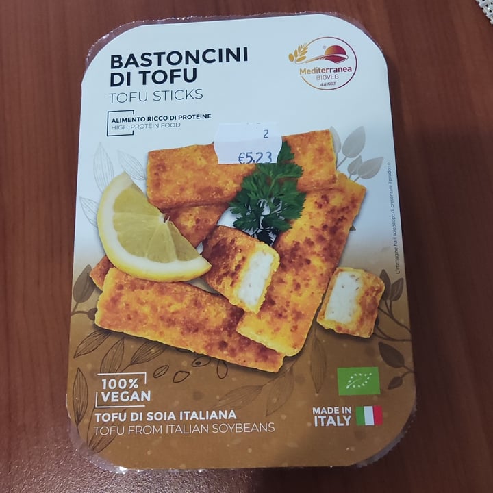 photo of Mediterranea BioVeg bastoncini di tofu shared by @chetti299 on  16 Mar 2022 - review