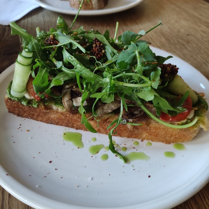 photo of FREA Bakery Flatbread toast shared by @claveg on  19 Nov 2022 - review