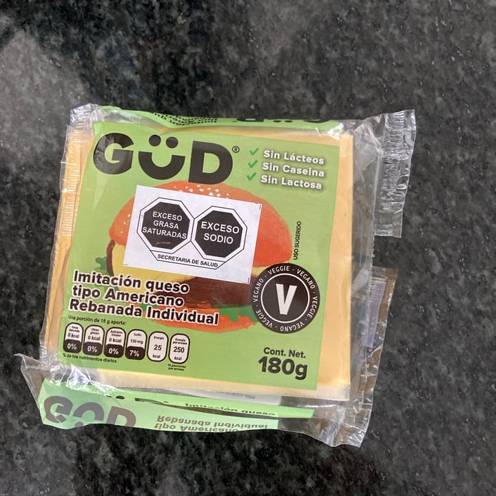 photo of GüD Imitación Queso tipo Americano shared by @ninaam on  30 Apr 2021 - review