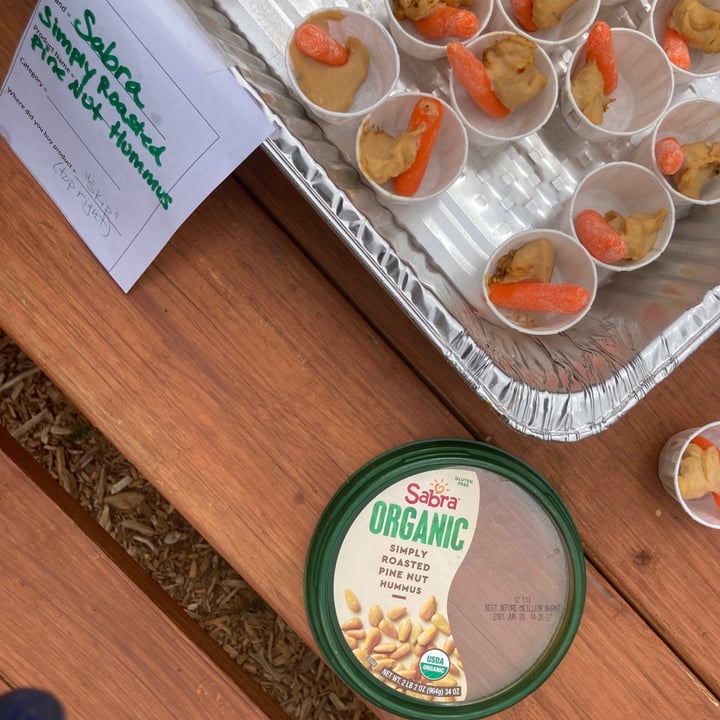 photo of Sabra Roasted Pine Nut Hummus shared by @6ecca on  15 May 2021 - review