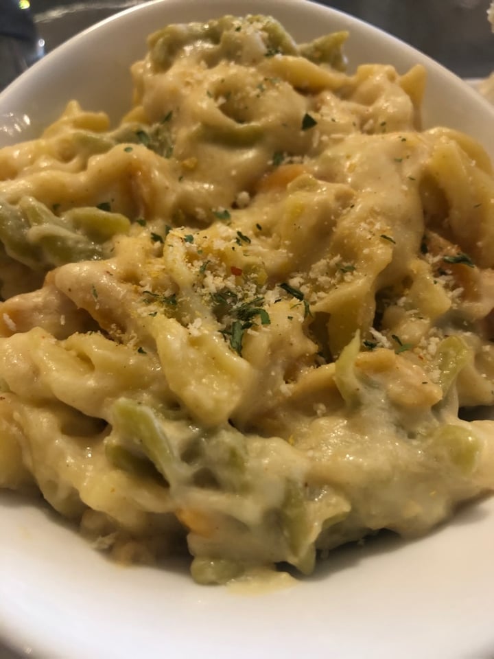 photo of The VHC Mac N Cheese shared by @ironicallyhamm on  04 Feb 2020 - review