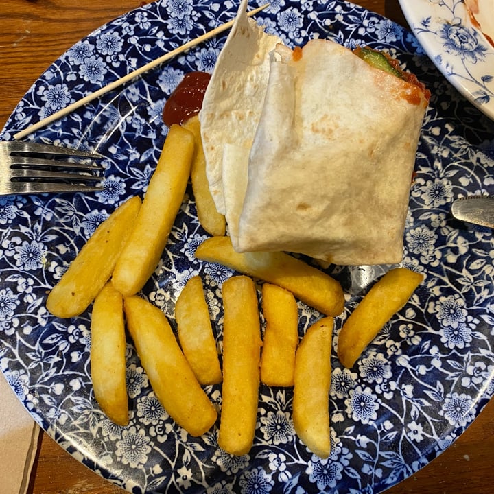 photo of Whispering Moon Quorn wrap shared by @anaaragon on  11 Oct 2021 - review