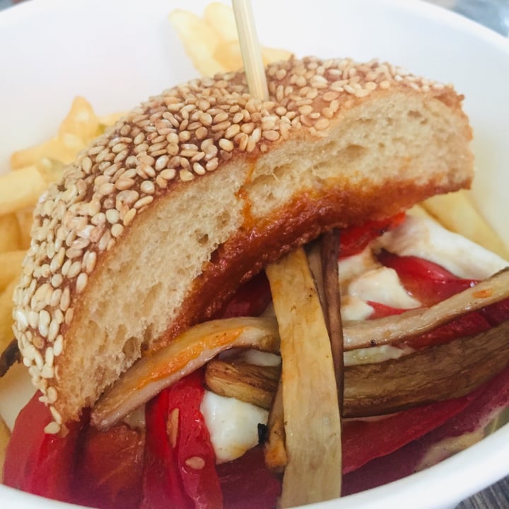 photo of Herbivore Vegan料理 Western BBQ Vurger shared by @dandan on  30 Mar 2021 - review