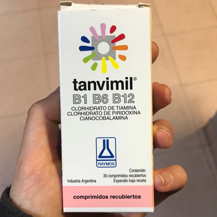 photo of Tanvimil Vitamina B1, B6, B12 shared by @candeeev on  25 Oct 2020 - review