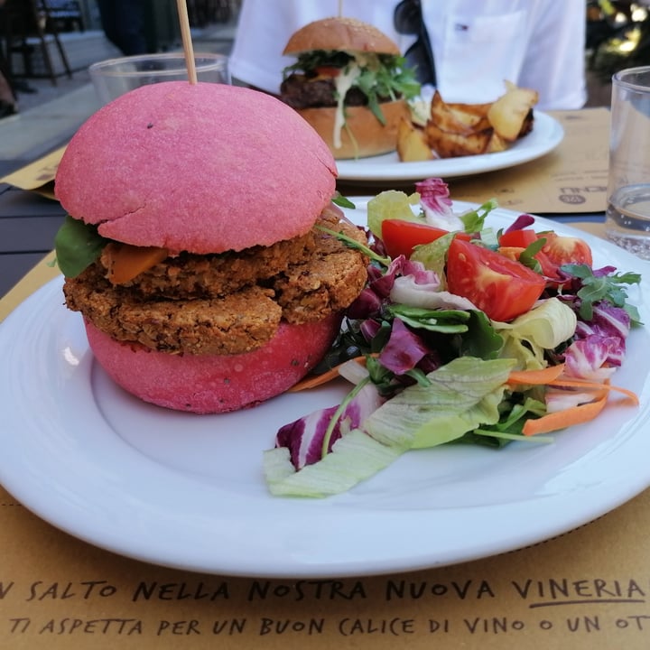 photo of Old Square Pinkie Burger shared by @susy49 on  07 Aug 2021 - review